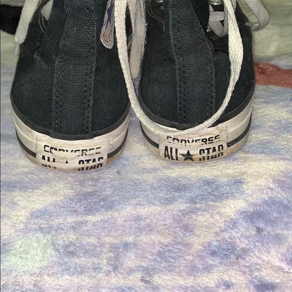 Converse - Picture 2 of 3